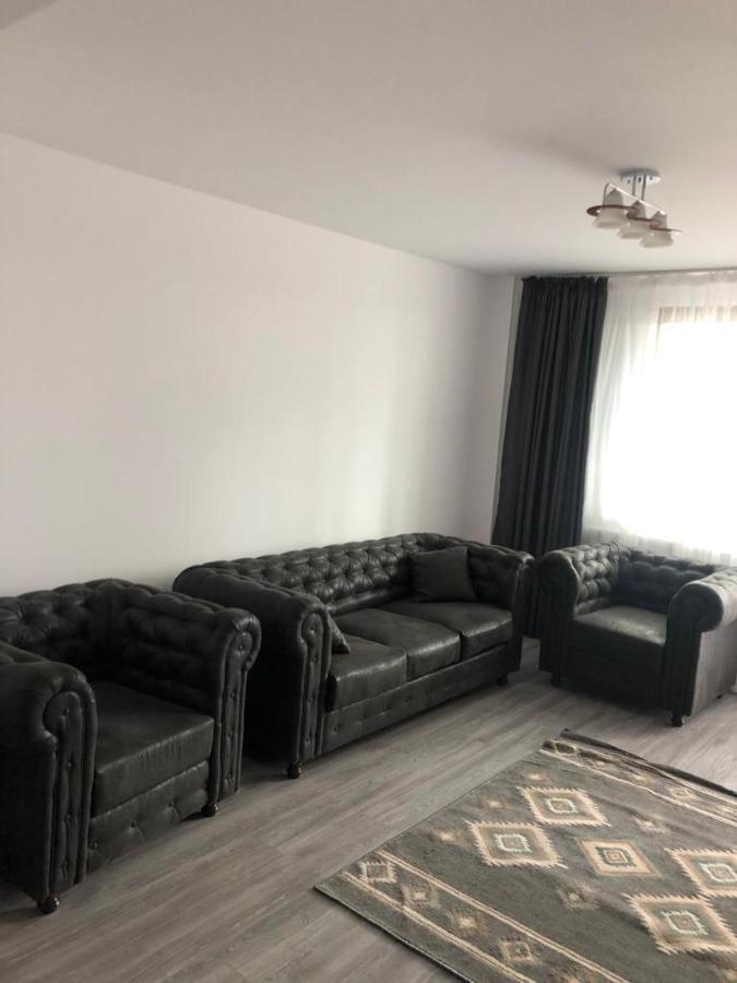 Ilinca-Zgatia Apartamento Piatra Neamţ Exterior foto